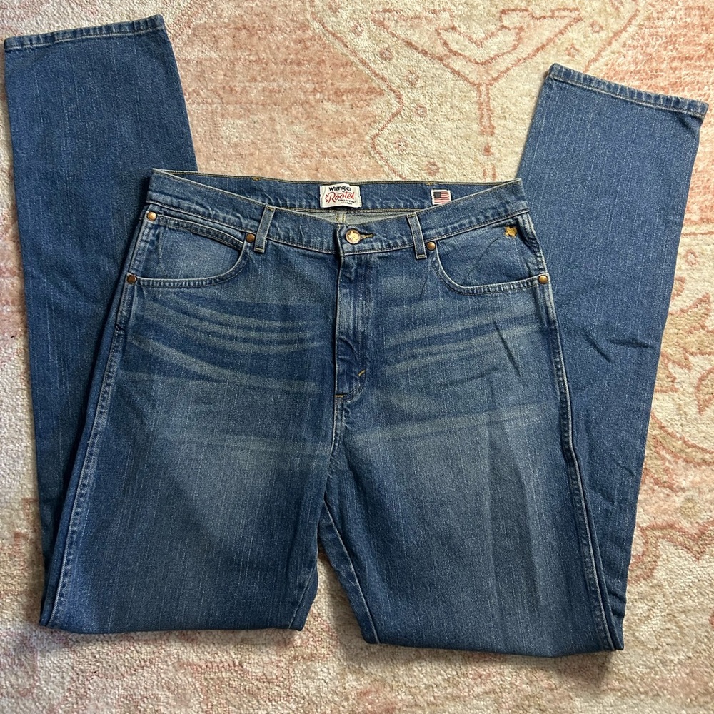 Wrangler Classic Blue Straight-Leg Jeans